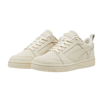 Tenis Puma Rebound V6 Low Nubuck - 39747501 Beige Casuales
