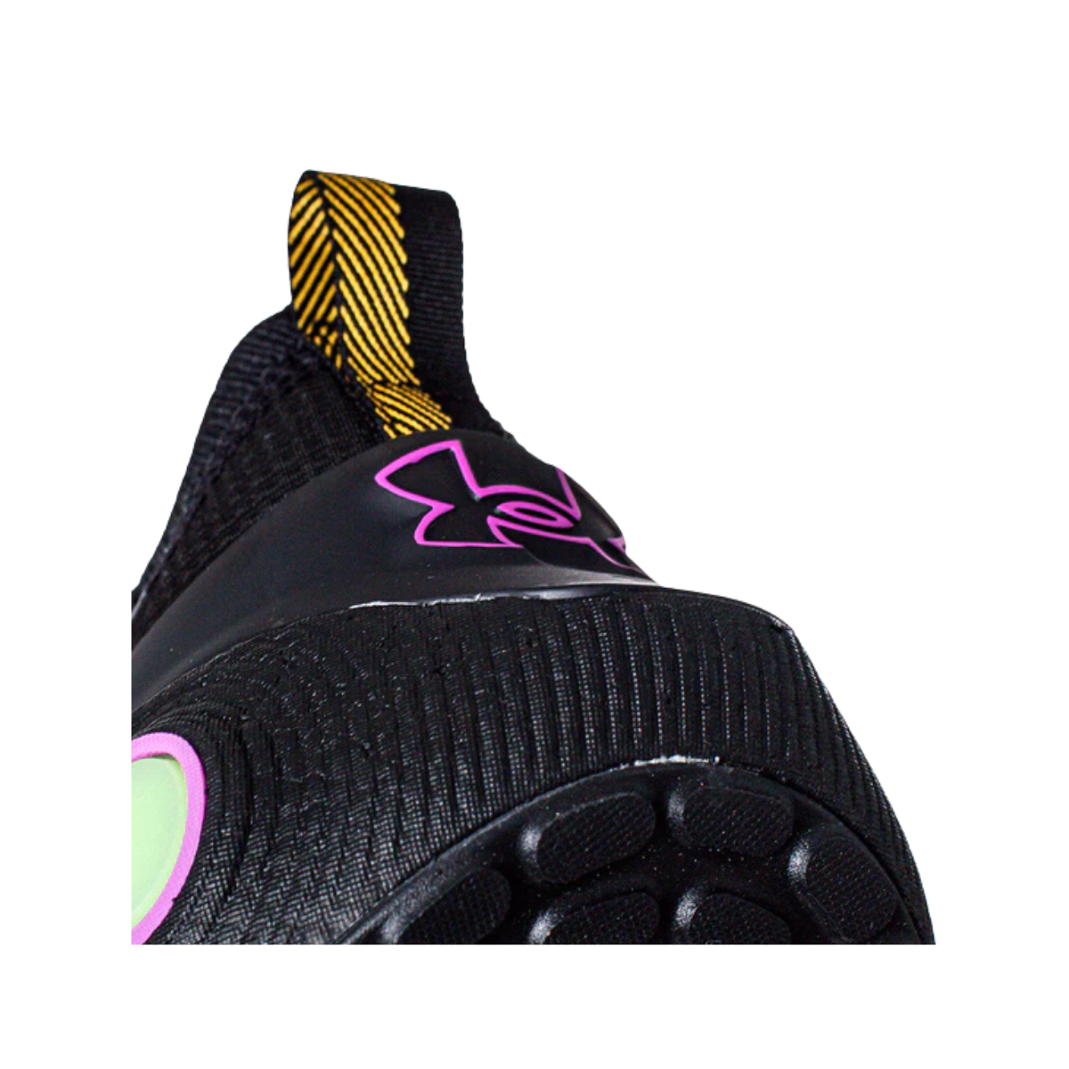 Tenis Under Armour Phantom 4 Dotd Unisex - 3027669001 Negros